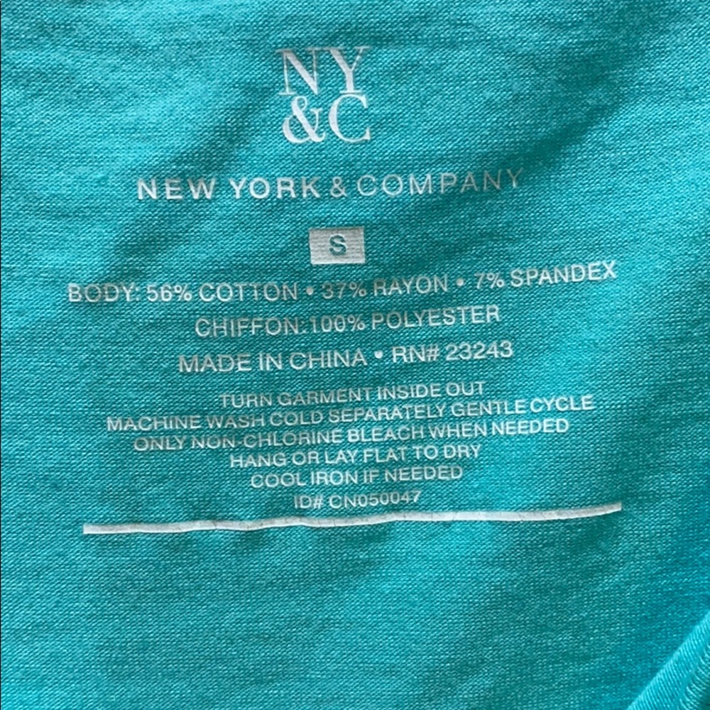 Tank top - Picture 2 of 3